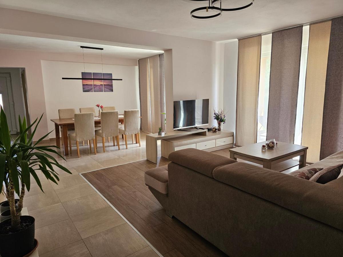 Premium Apartments Tade Funtana Bagian luar foto